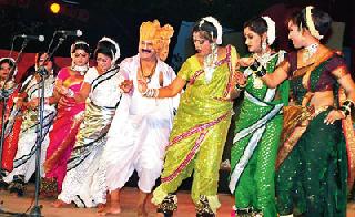 'Original' showdown screen | 'ओरिजनल' तमाशा पडद्याआड 'Original' showdown screen | 'ओरिजनल' तमाशा पडद्याआड