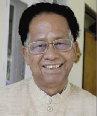 Chief Minister Gogoi's visit to the violence-stricken area | मुख्यमंत्री गोगोई यांचा हिंसाचारग्रस्त भागाचा दौरा Chief Minister Gogoi's visit to the violence-stricken area | मुख्यमंत्री गोगोई यांचा हिंसाचारग्रस्त भागाचा दौरा