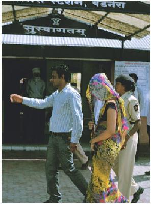 The bridegroom did the 'game' | वहिनीनेच केला दिराचा 'गेम'
