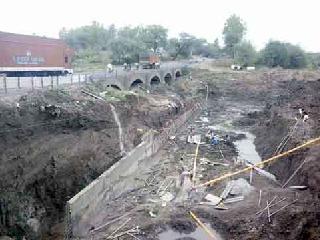 'That' start of British bridge work | ‘त्या’ ब्रिटिशकालीन पुलाच्या कामास प्रारंभ