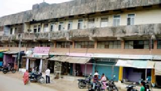 Chronic building: | जीर्ण इमारत :