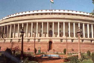 How much will the Lok Sabha take to get the crime scene? | गुन्हेगारीचा टिळा घेऊन किती जाणार लोकसभेत? How much will the Lok Sabha take to get the crime scene? | गुन्हेगारीचा टिळा घेऊन किती जाणार लोकसभेत?