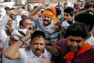 Impression Case After Release | आक्षेपानंतर छापा प्रकरण लगेच म्यान