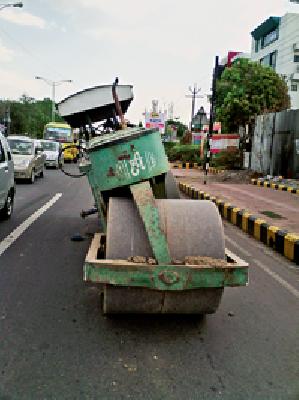 What is the roller puncture? : | रोलर पंक्चर झाला की काय? :