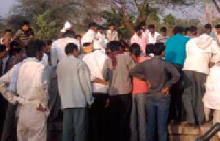 Suicide of a left-wing man | देवदर्शनाकरिता गेलेल्या युवकाची आत्महत्या