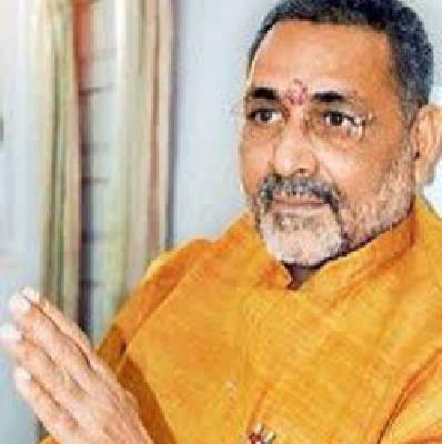 How are all terrorists in the same community? Giriraj Singh rebuked again | सर्व दहशतवादी एकाच समाजातील कसे? गिरीराज सिंह पुन्हा बरळले How are all terrorists in the same community? Giriraj Singh rebuked again | सर्व दहशतवादी एकाच समाजातील कसे? गिरीराज सिंह पुन्हा बरळले