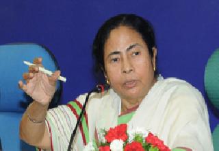 The real risk of Mamta Banerjee is 'M' factor | ममता बॅनर्जींना खरा धोका ‘एम’ फॅक्टरचा