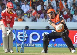 Challenge of 206 against Punjab in Hyderabad | हैदराबादचे पंजाबसमोर २०६ धावांचे आव्हान Challenge of 206 against Punjab in Hyderabad | हैदराबादचे पंजाबसमोर २०६ धावांचे आव्हान