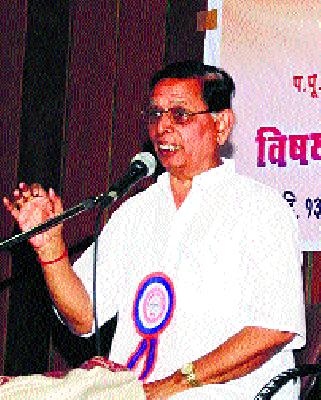 Construction of architecture from astrology: Tarnekar | ज्योतिषशास्त्रातूनच वास्तुशास्त्राची निर्मिती : तराणेकर