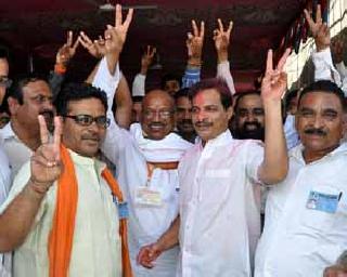 BJP's hatrick in Bharip-bomb assembly | भारिप-बमसंच्या बालेकिल्ल्यात भाजपची हॅट्ट्रिक!