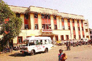 Vertical Eye Care Patient Surgery | घाटीत नेत्र रुग्णांच्या शस्त्रक्रिया रखडल्या Vertical Eye Care Patient Surgery | घाटीत नेत्र रुग्णांच्या शस्त्रक्रिया रखडल्या