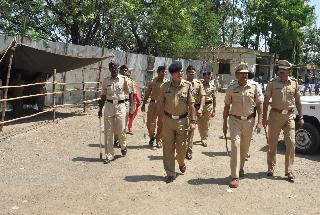 Because of the successful planning of the police, counting of votes in the counting process | पोलिसांच्या यशस्वी नियोजनामुळे मतमोजणीप्रकिया शांततेत