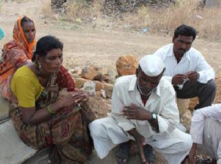 Nitin kills his blood: Gadre | नितीन आगेचा खून जातीयवादातुनच : गद्रे