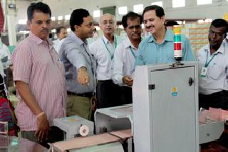 Agriculture Director Deshmukh made a survey of Ajit Seeds | कृषी संचालक देशमुख यांनी केली अजित सीडसची पाहणी Agriculture Director Deshmukh made a survey of Ajit Seeds | कृषी संचालक देशमुख यांनी केली अजित सीडसची पाहणी