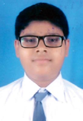 First of the tunoja boys, from self girls | तनूज मुलांमधून तर स्वराली मुलींतून प्रथम