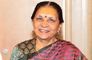 Anshaben's name is in front of the race | आनंदीबेन यांचे नाव शर्यतीत अग्रस्थानी