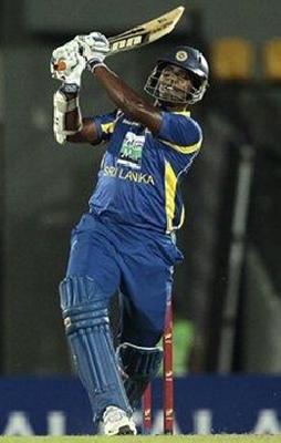 Sri Lanka beat England | श्रीलंकेची इंग्लंडवर मात