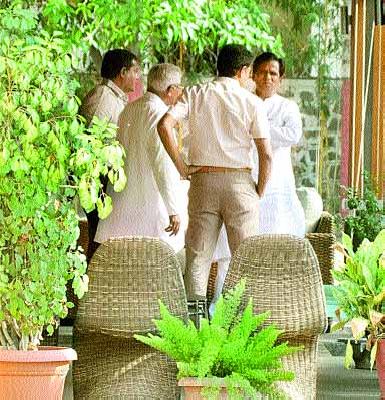 Sachin Mulay's denial of BJP | सचिन मुळे यांचा भाजपाला नकार Sachin Mulay's denial of BJP | सचिन मुळे यांचा भाजपाला नकार