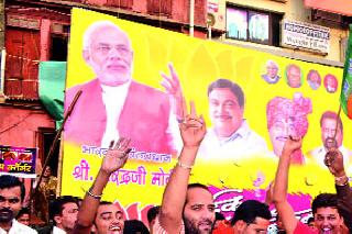 'Celebration' in the historical moment | ऐतिहासिक क्षणाचे नाशकात ‘सेलिब्रेशन’