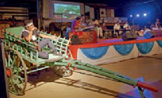 The music of Gulzar's song | गुलजार यांच्या गीतांनी बहरली संगीत संध्या