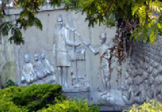 Yavatmal's historic architectural lockup | यवतमाळातील ऐतिहासिक वास्तू कुलूपबंद Yavatmal's historic architectural lockup | यवतमाळातील ऐतिहासिक वास्तू कुलूपबंद