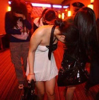 Five minor Bangladeshi captives | पाच अल्पवयीन बांगलादेशी ताब्यात Five minor Bangladeshi captives | पाच अल्पवयीन बांगलादेशी ताब्यात