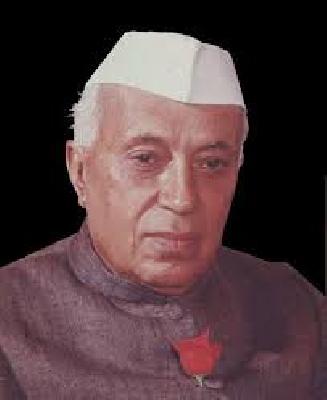 Pandit Nehru honors the country | पंडित नेहरू यांना देशाची आदरांजली