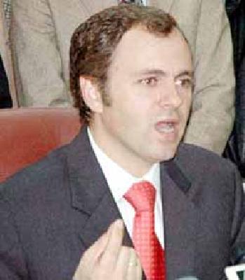 Kashmir does not belong to anyone! | काश्मीर कोणाची ‘जहागीर’ नव्हे !