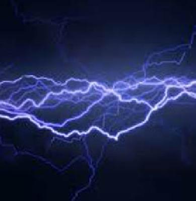 Murud hurricane caused 18 roof-houses | मुरुड चक्रीवादळामुळे १८ घरांची छपरे उडाली