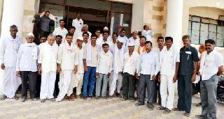 For the grant, the collector has scored | अनुदानासाठी ‘कलेक्टर’कडे धाव