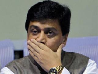 Ashok Chavan faces charges in Paid News | पेड न्यूजप्रकरणी अशोक चव्हाणांवर आरोप निश्चित