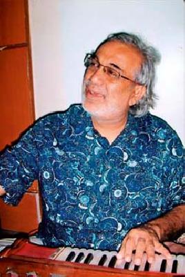 Music in each and every breath | त्याच्या प्रत्येक श्वासात संगीत