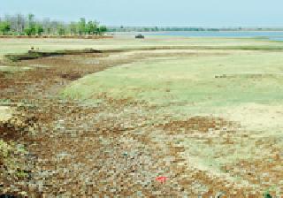 Only 18 percent of water supply in water supply | जल प्रकल्पात केवळ १८ टक्के पाणीसाठा