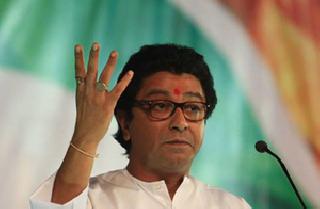 Raj Thackeray will contest from Aakhada | राज ठाकरे उतरणार निवडणूक आखाडय़ात Raj Thackeray will contest from Aakhada | राज ठाकरे उतरणार निवडणूक आखाडय़ात