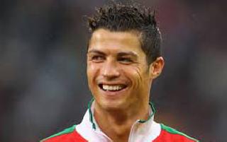 'Belon Dior' award and legend | ‘बेलोन डियोर’ पुरस्कार आणि दंतकथा