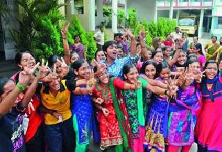 HSC result: Pune division in fifth position in the state | बारावी निकाल : राज्यात पुणे विभाग पाचव्या स्थानावर