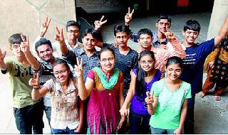 Girls' lead also shot up by 9 3.51 percent | मुलींची आघाडी ९३.५१ टक्क्यांनी कायम