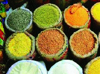 Action on non-beneficiary list | लाभार्थ्यांची यादी न लावणार्‍यांवर कारवाई