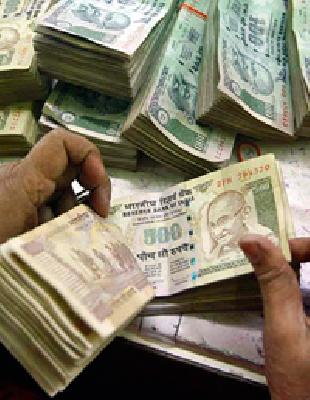 The hailstorm fears to return 16 lakhs | गारपीटग्रस्तांचे १६ लाख परत जाण्याची भीती