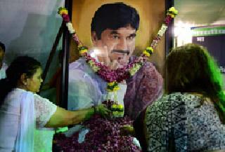 Gopinath Munde merges with infinity | गोपीनाथ मुंडे अनंतात विलीन