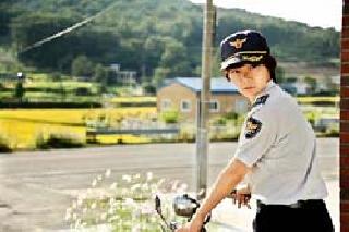 Is melodrama still | आहे मेलोड्रामा तरीही Is melodrama still | आहे मेलोड्रामा तरीही