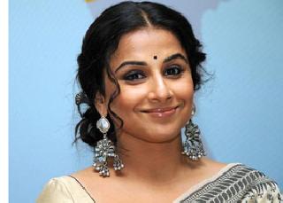 Life is enjoying life | जीवनाचा आनंद घेतेय विद्या Life is enjoying life | जीवनाचा आनंद घेतेय विद्या