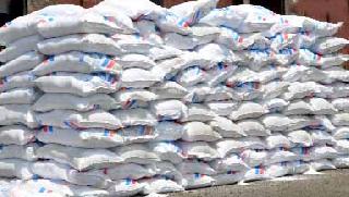 93 thousand metric tons of fertilizer available | ९३ हजार मेट्रिक टन खत उपलब्ध