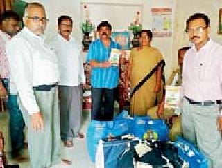 Bombs seized Bt seeds | बोगस बीटी बियाणे जप्त Bombs seized Bt seeds | बोगस बीटी बियाणे जप्त