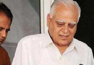 Sureshdad's condition is delicate | सुरेशदादांची प्रकृती नाजूक