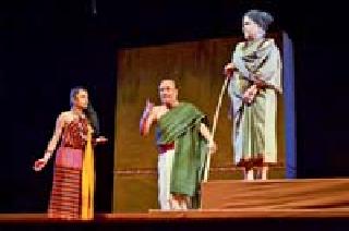 Kalidasa's word "one day in a row" | कालिदासाच्या शब्दसामर्थ्याचा ‘आषाढातील एक दिवस’