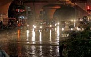 Again Berlusa: | पुन्हा बरसला : Again Berlusa: | पुन्हा बरसला :