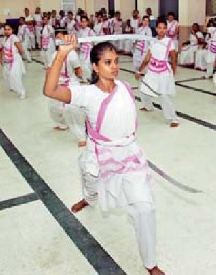 Ranaragini: | रणरागिणी :