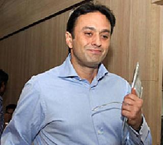 Wadia hospital staff in support of Ness Wadia | नेस वाडियांच्या समर्थनार्थ वाडिया रुग्णालयाचे कर्मचारी मैदानात