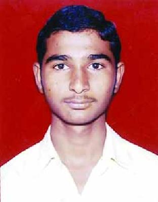 Chubby child's mood | गोंधळ््याच्या मुलाला गुणांचा मुजरा